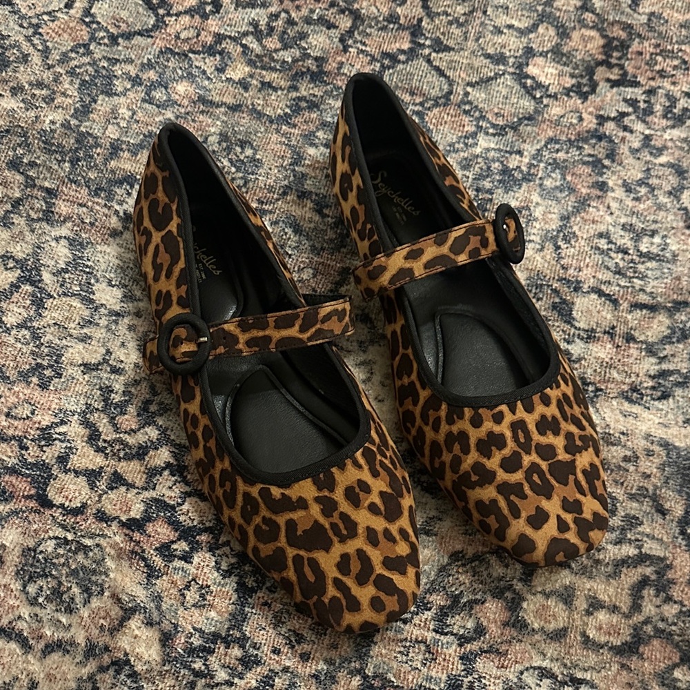 Seychelles Leopard Print Flats with Strap, 10